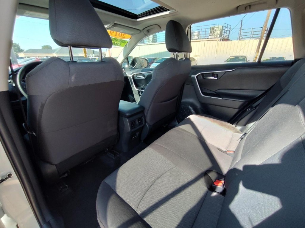 2019 Toyota Rav4 Image 30