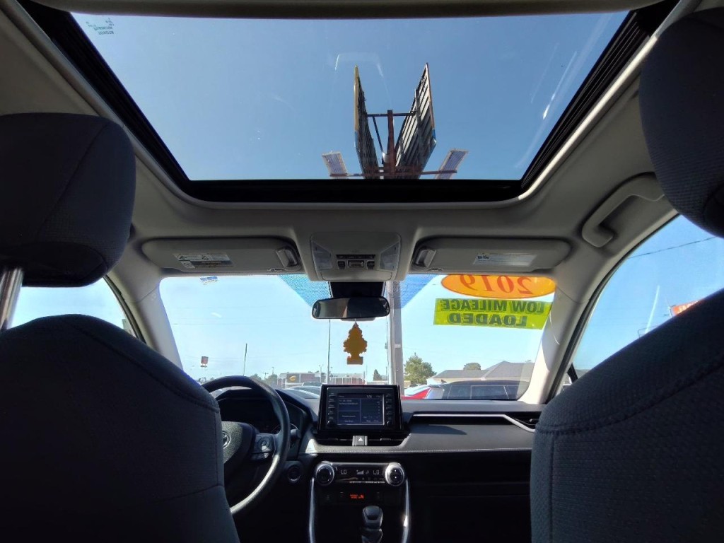 2019 Toyota Rav4 Image 32