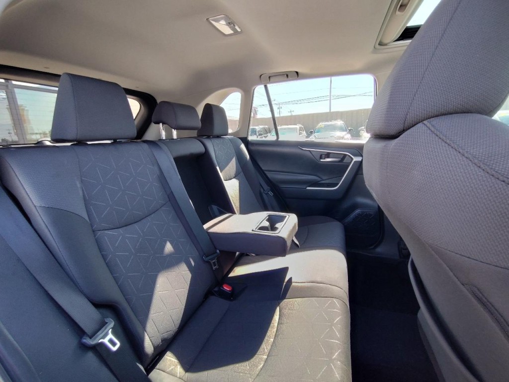 2019 Toyota Rav4 Image 37