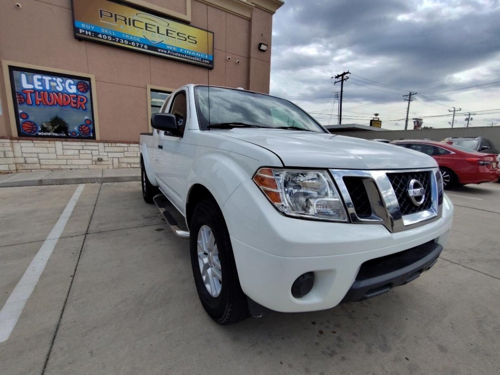 2017 Nissan Frontier Image 2