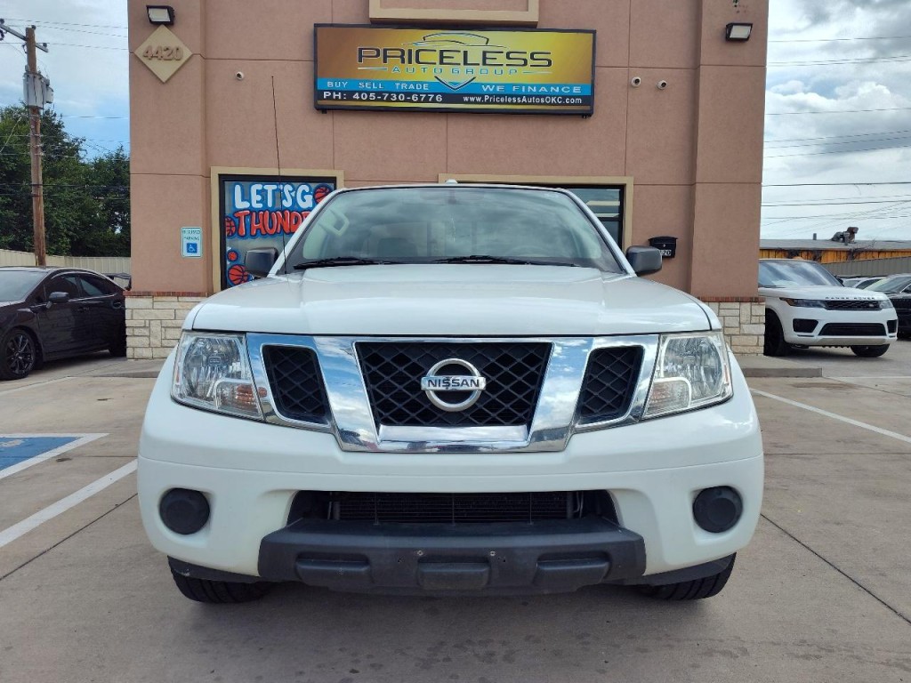 2017 Nissan Frontier Image 9