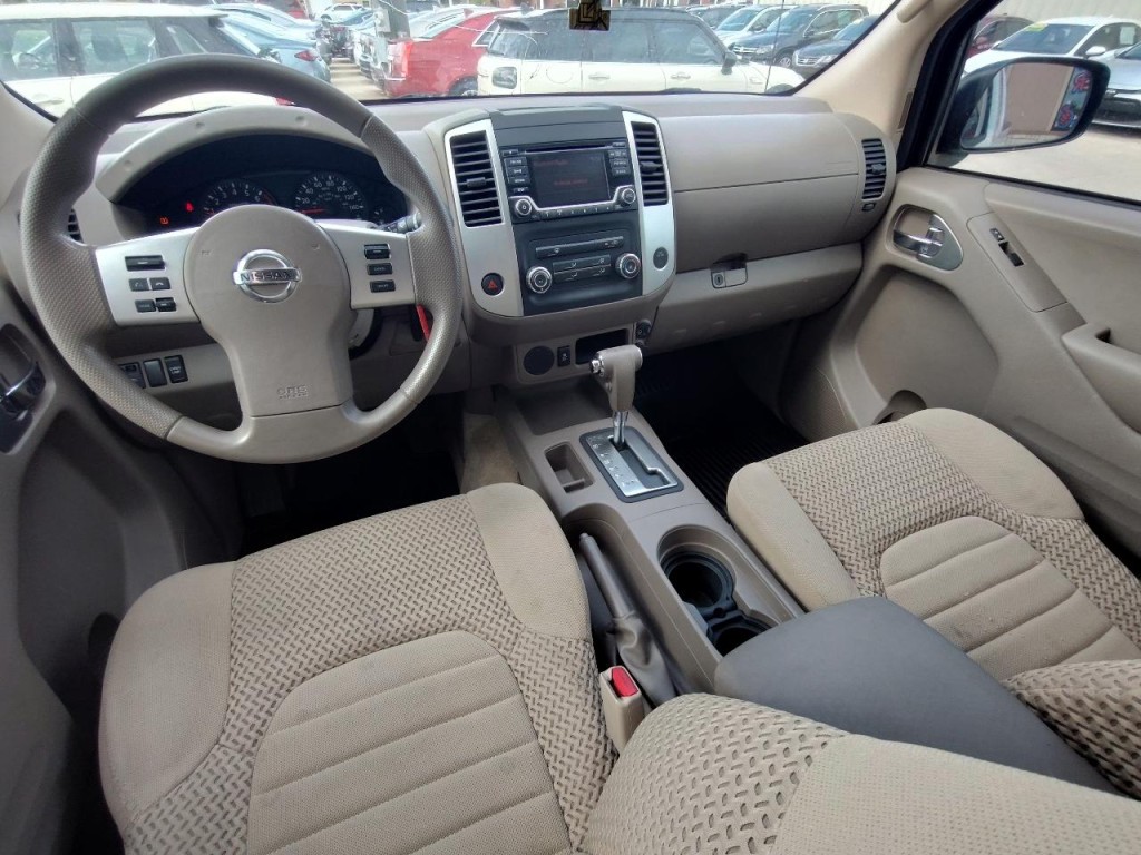 2017 Nissan Frontier Image 29