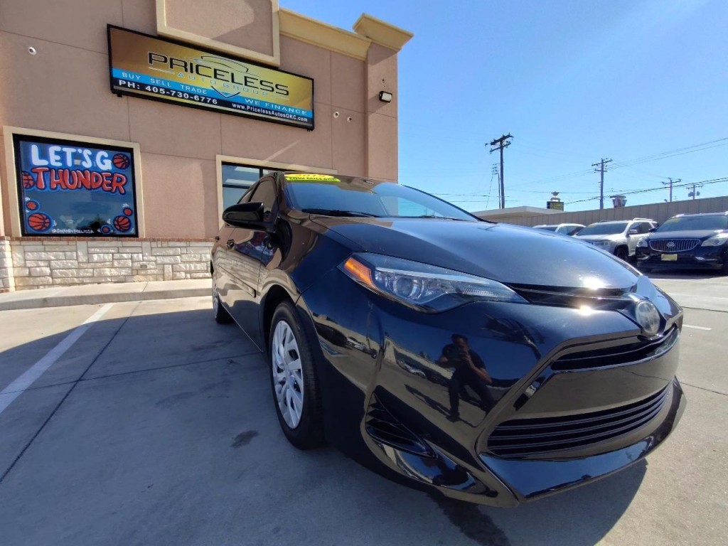 2018 Toyota Corolla Image 2