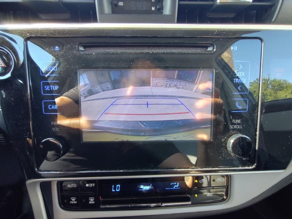 2018 Toyota Corolla Image 24