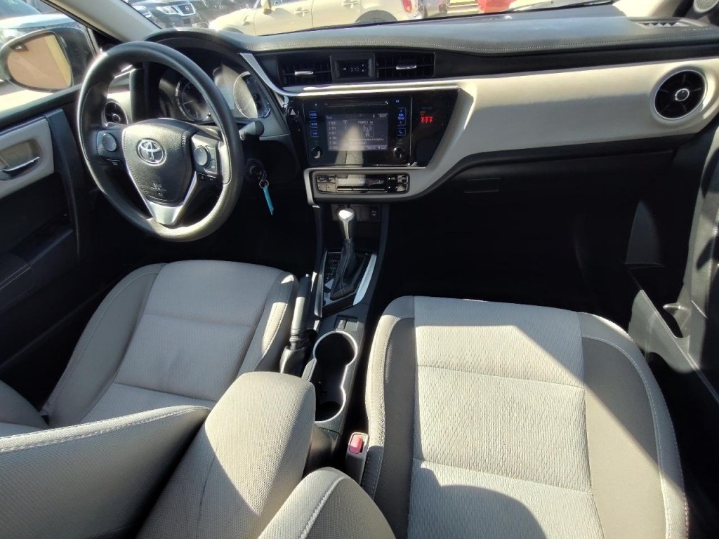 2018 Toyota Corolla Image 36