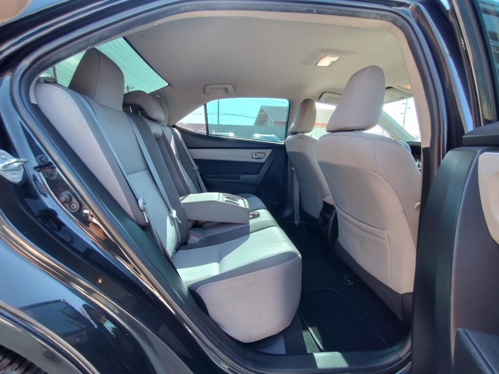 2018 Toyota Corolla Image 38