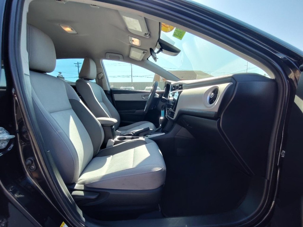 2018 Toyota Corolla Image 42