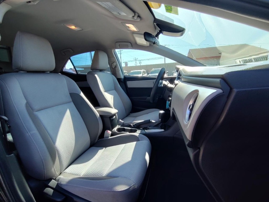 2018 Toyota Corolla Image 43