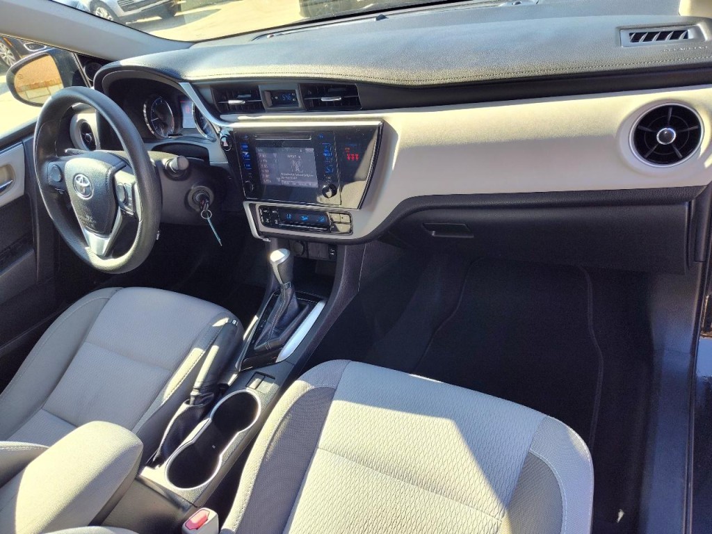 2018 Toyota Corolla Image 44