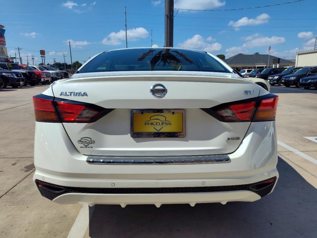 2022 Nissan Altima Image 5