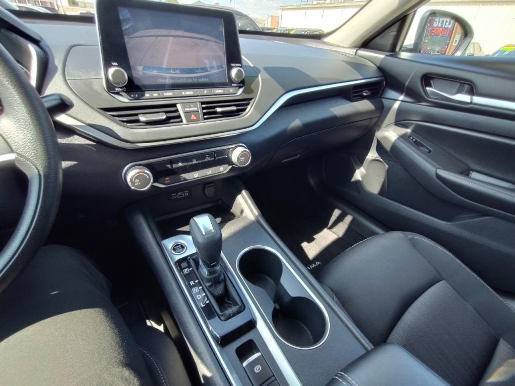2022 Nissan Altima Image 22