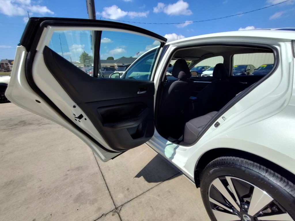2022 Nissan Altima Image 28