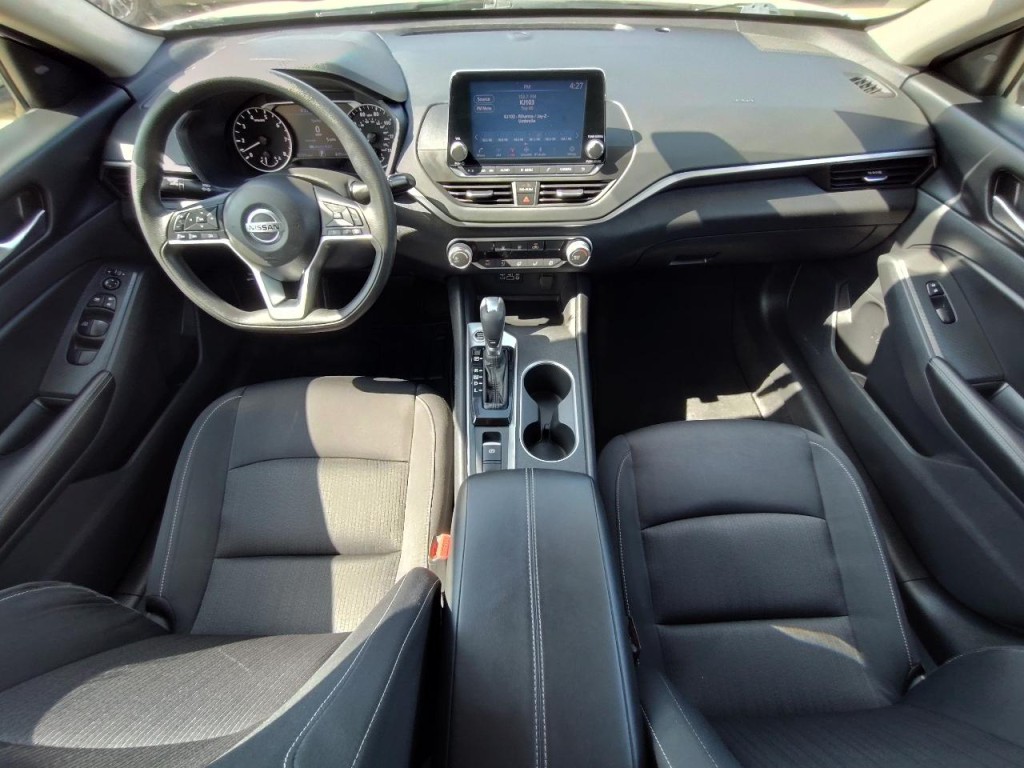 2022 Nissan Altima Image 33