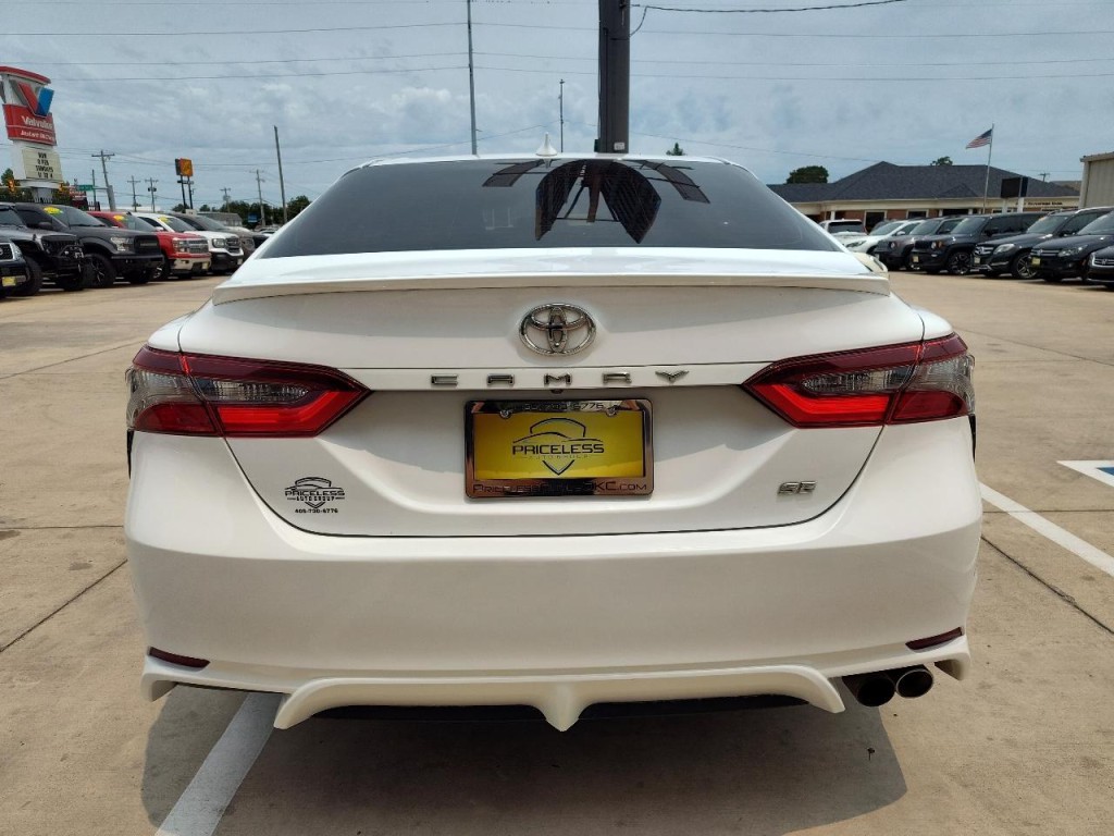 2021 Toyota Camry Image 5