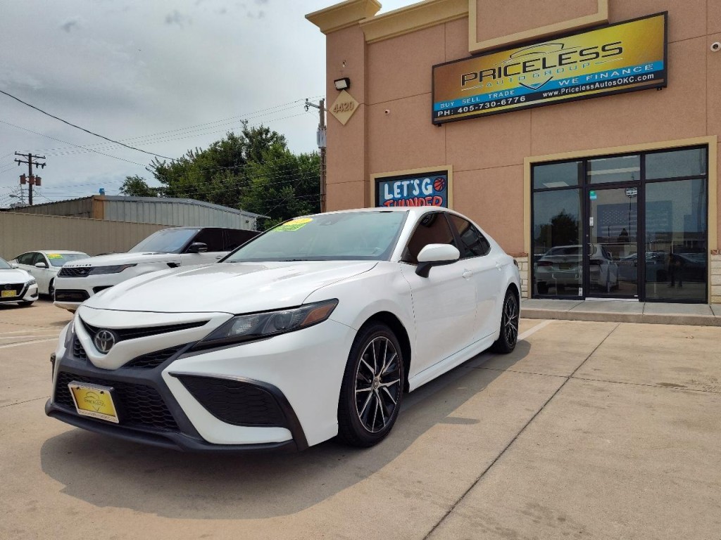2021 Toyota Camry Image 8