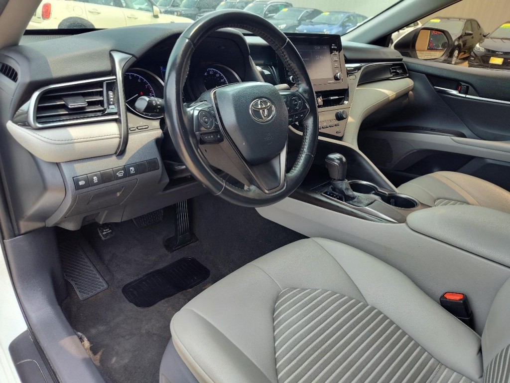 2021 Toyota Camry Image 16