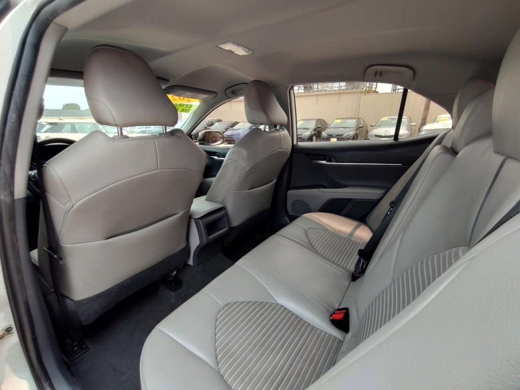 2021 Toyota Camry Image 31