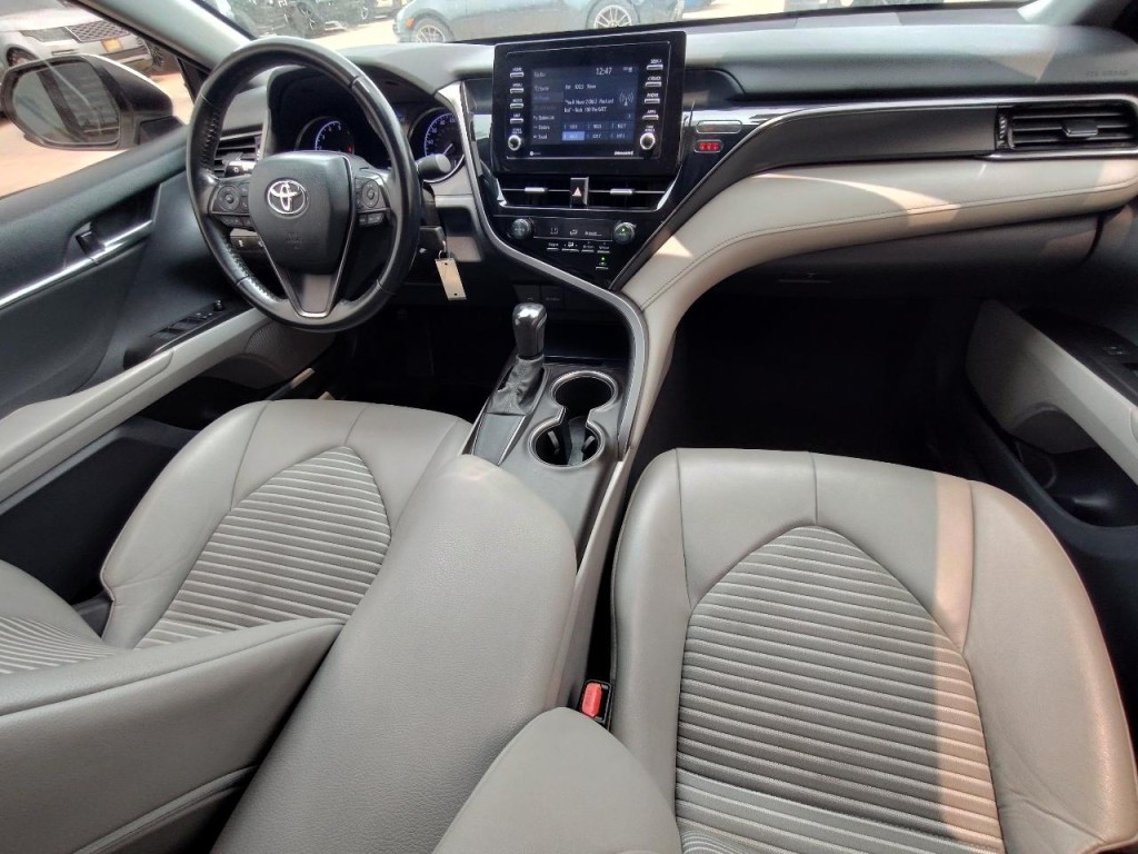 2021 Toyota Camry Image 34