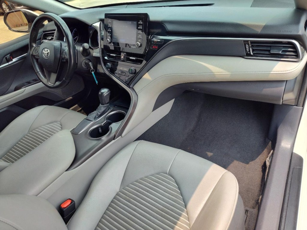 2021 Toyota Camry Image 42