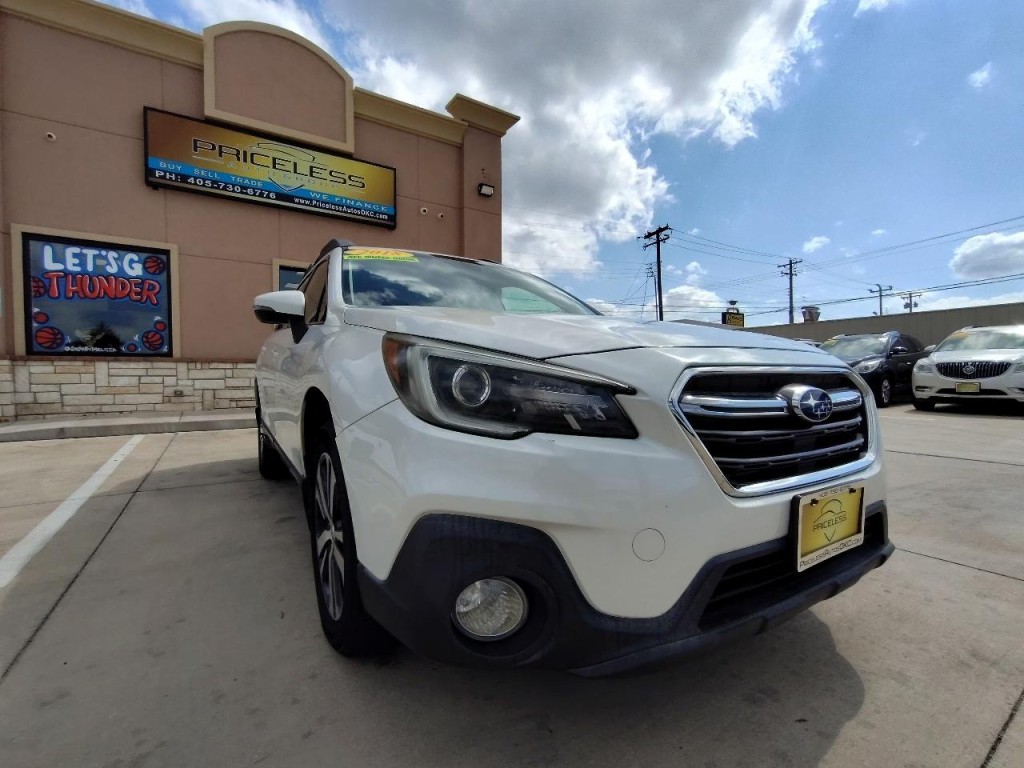 2018 Subaru Outback Image 2