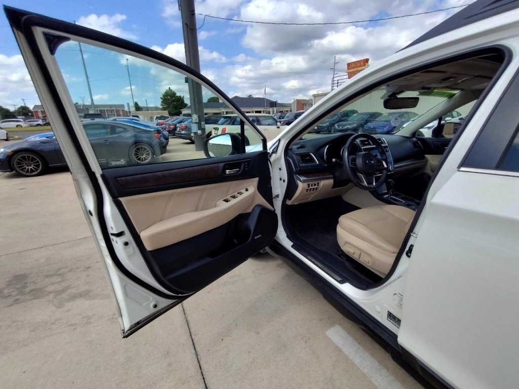 2018 Subaru Outback Image 14