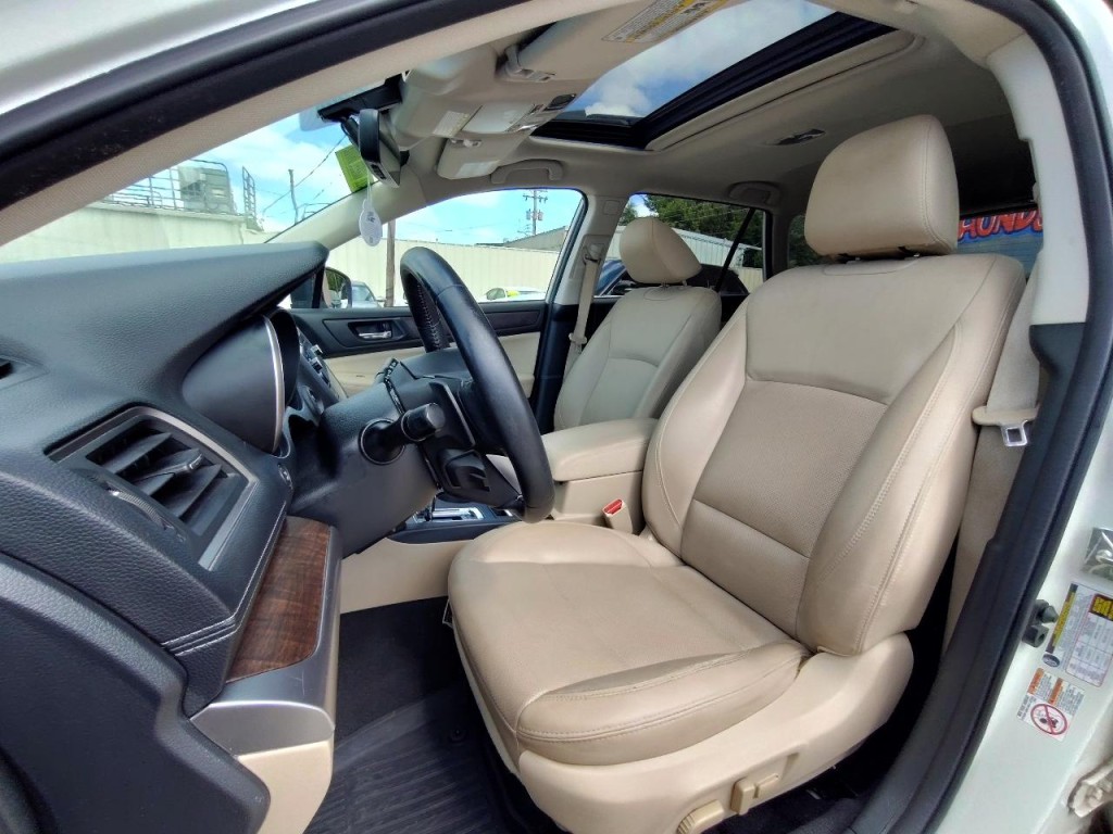 2018 Subaru Outback Image 16