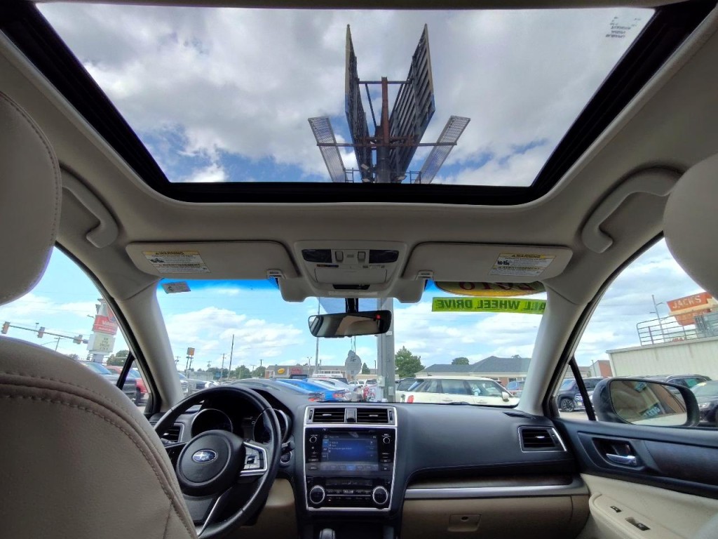 2018 Subaru Outback Image 35