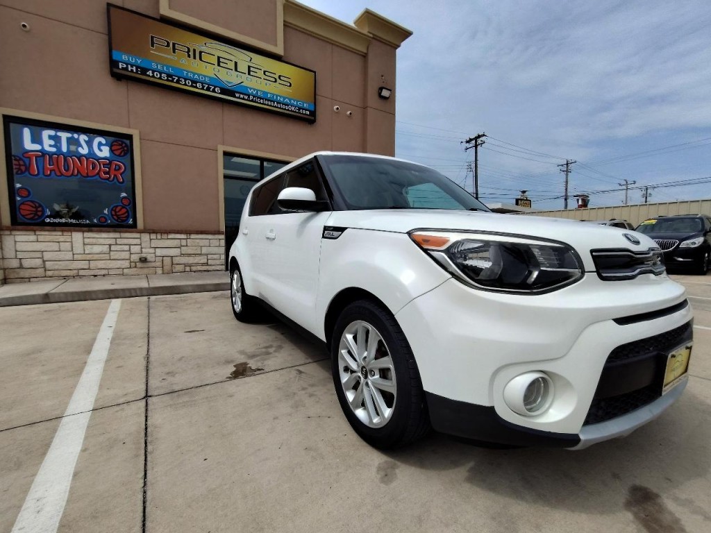 2019 Kia Soul Image 2