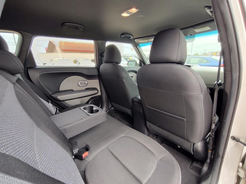 2019 Kia Soul Image 38