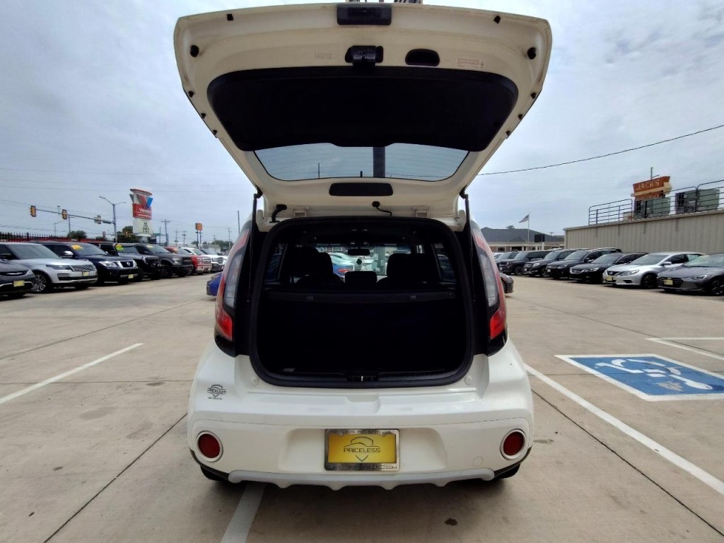 2019 Kia Soul Image 44
