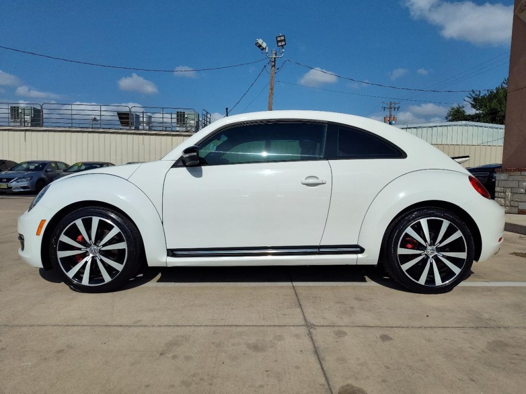 2013 Volkswagen Beetle Image 7