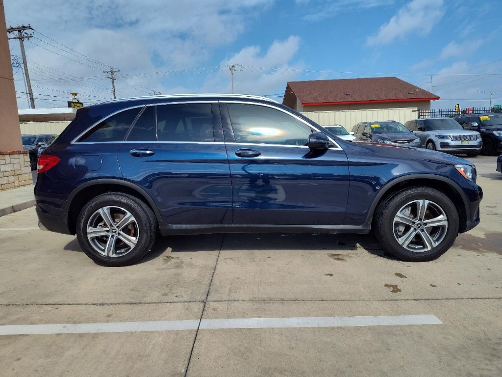 2019 Mercedes-Benz GLC-Class Image 3