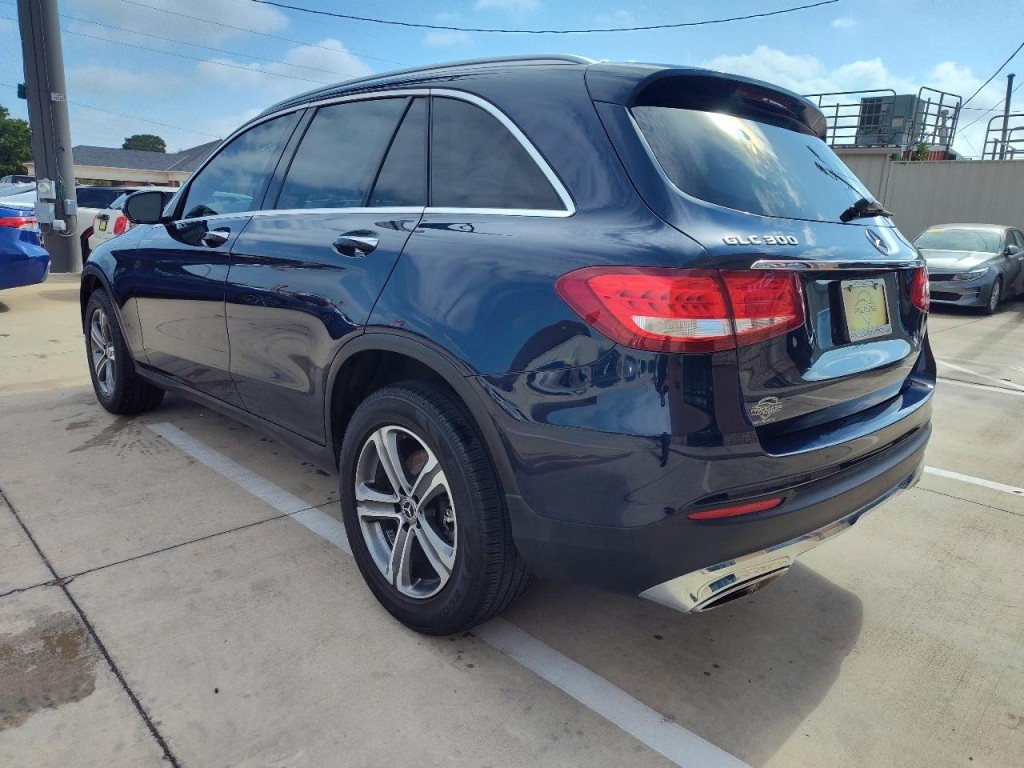 2019 Mercedes-Benz GLC-Class Image 6