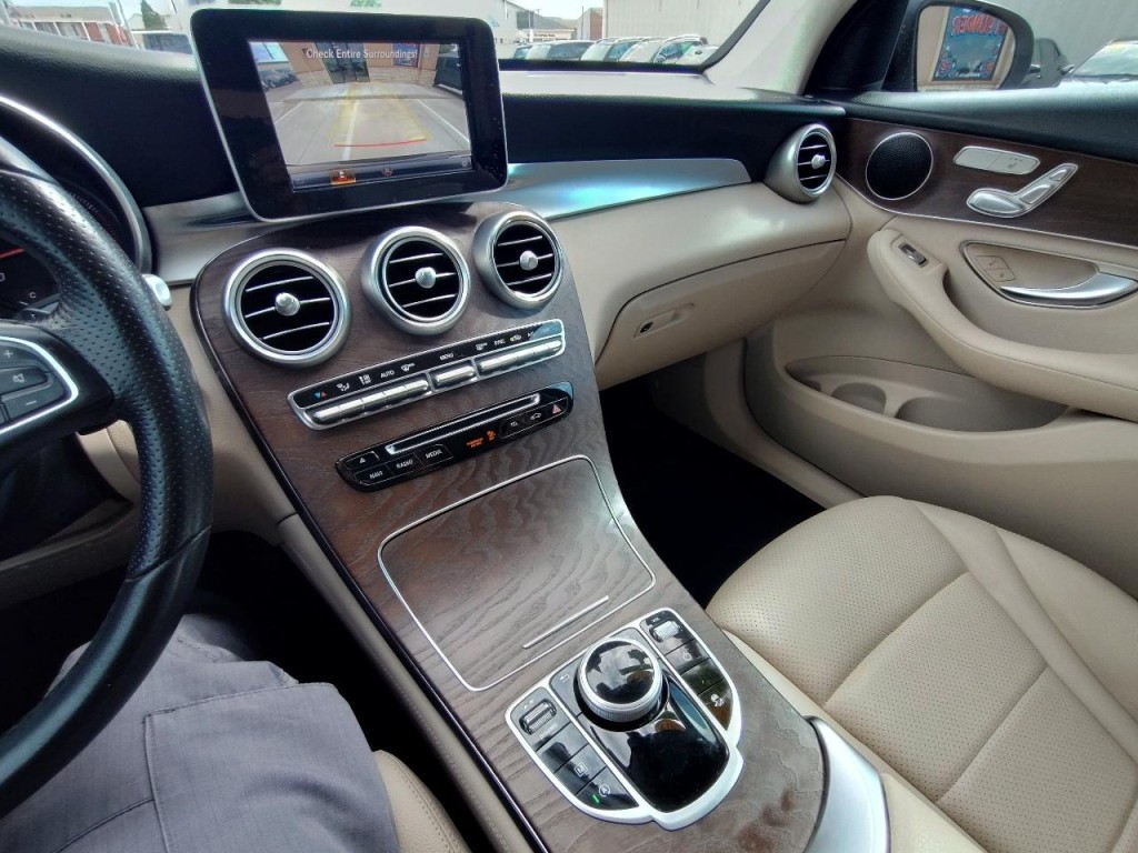 2019 Mercedes-Benz GLC-Class Image 18