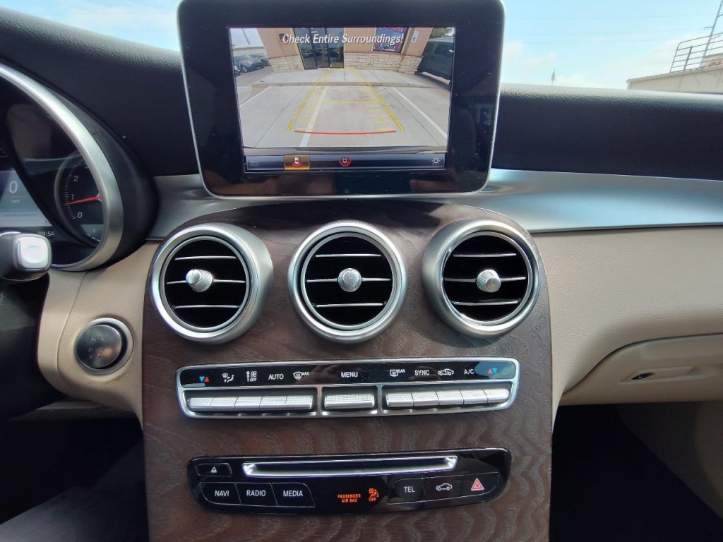 2019 Mercedes-Benz GLC-Class Image 19