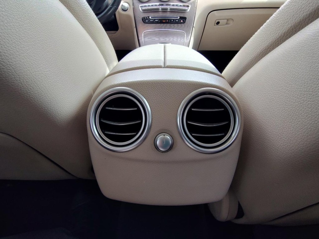 2019 Mercedes-Benz GLC-Class Image 29