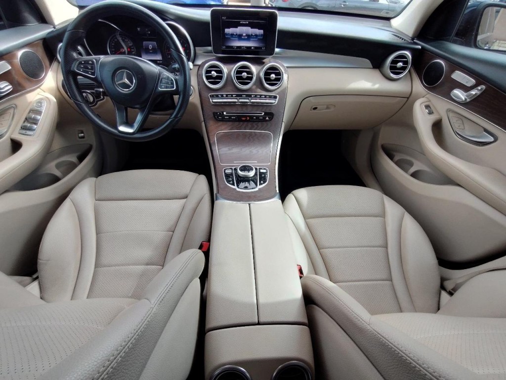 2019 Mercedes-Benz GLC-Class Image 30
