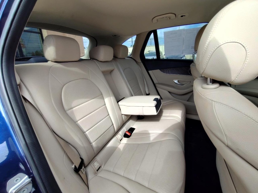 2019 Mercedes-Benz GLC-Class Image 34