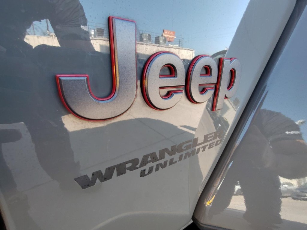 2020 Jeep Wrangler Image 12