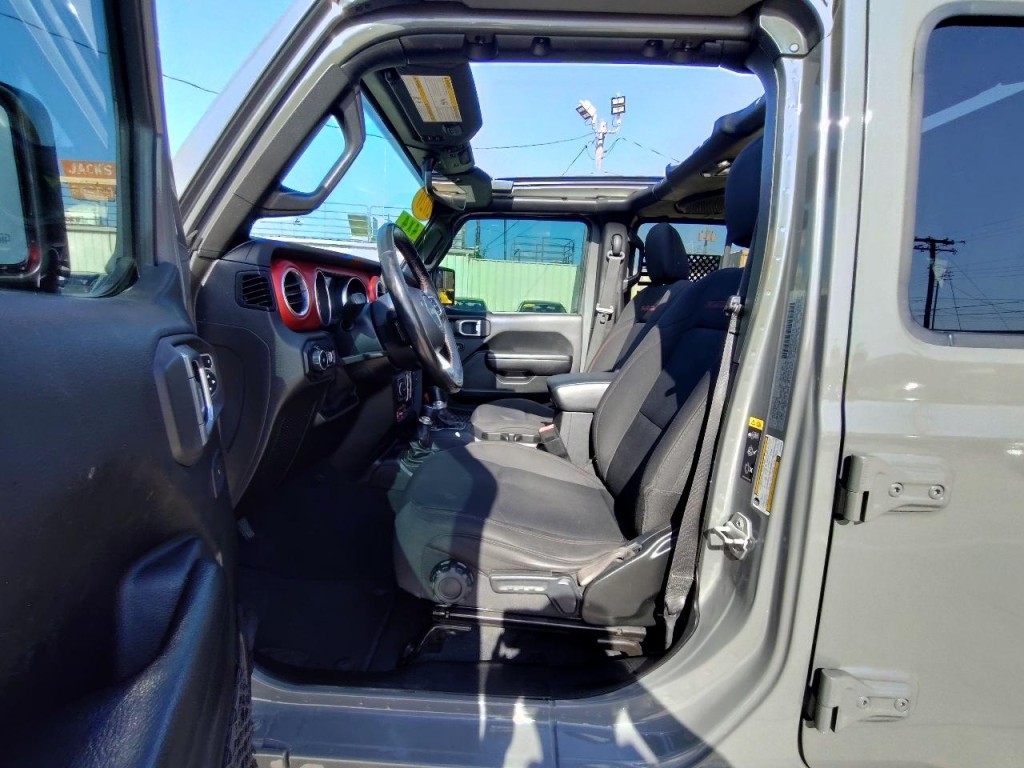 2020 Jeep Wrangler Image 17