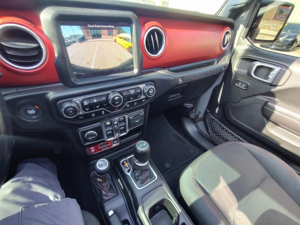 2020 Jeep Wrangler Image 26