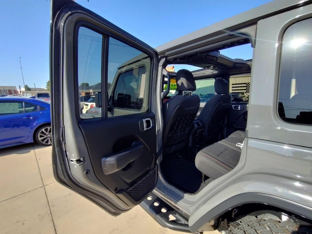 2020 Jeep Wrangler Image 36