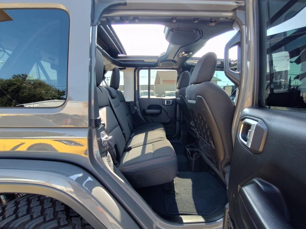 2020 Jeep Wrangler Image 46