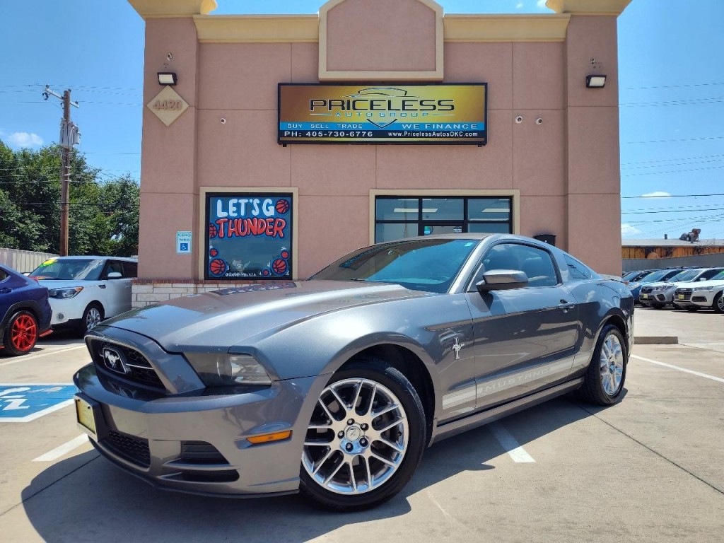 2013 Ford Mustang Image 1