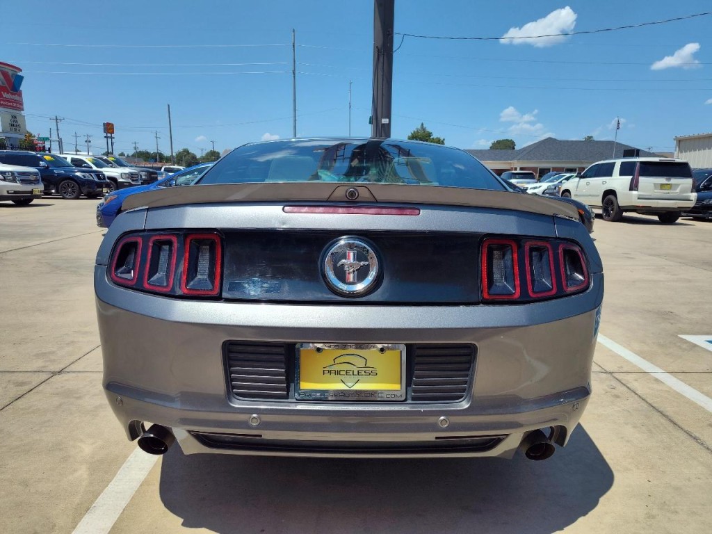 2013 Ford Mustang Image 5