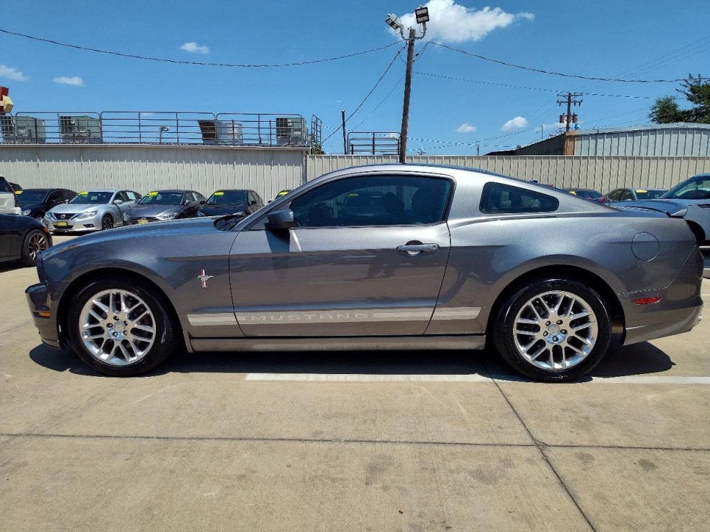 2013 Ford Mustang Image 7