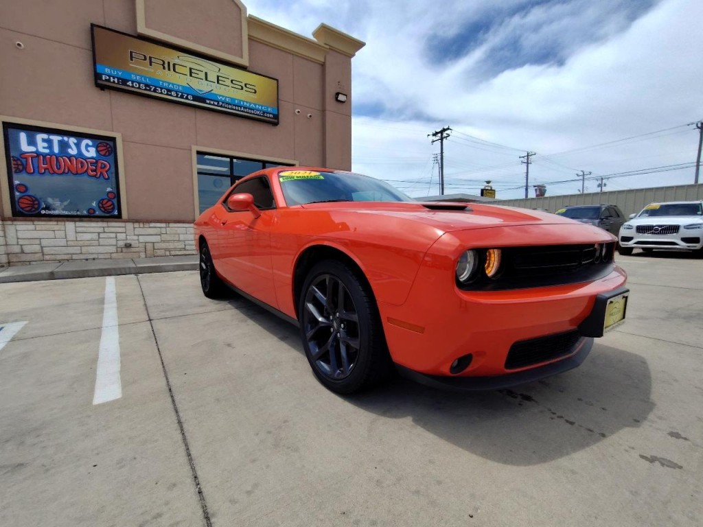 2021 Dodge Challenger Image 2
