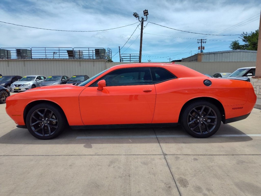 2021 Dodge Challenger Image 7
