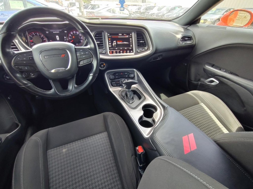 2021 Dodge Challenger Image 36