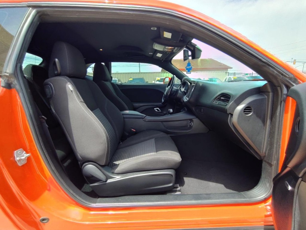 2021 Dodge Challenger Image 40